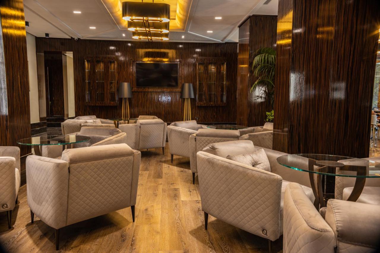 שקודר Hotel Golden Palace מראה חיצוני תמונה