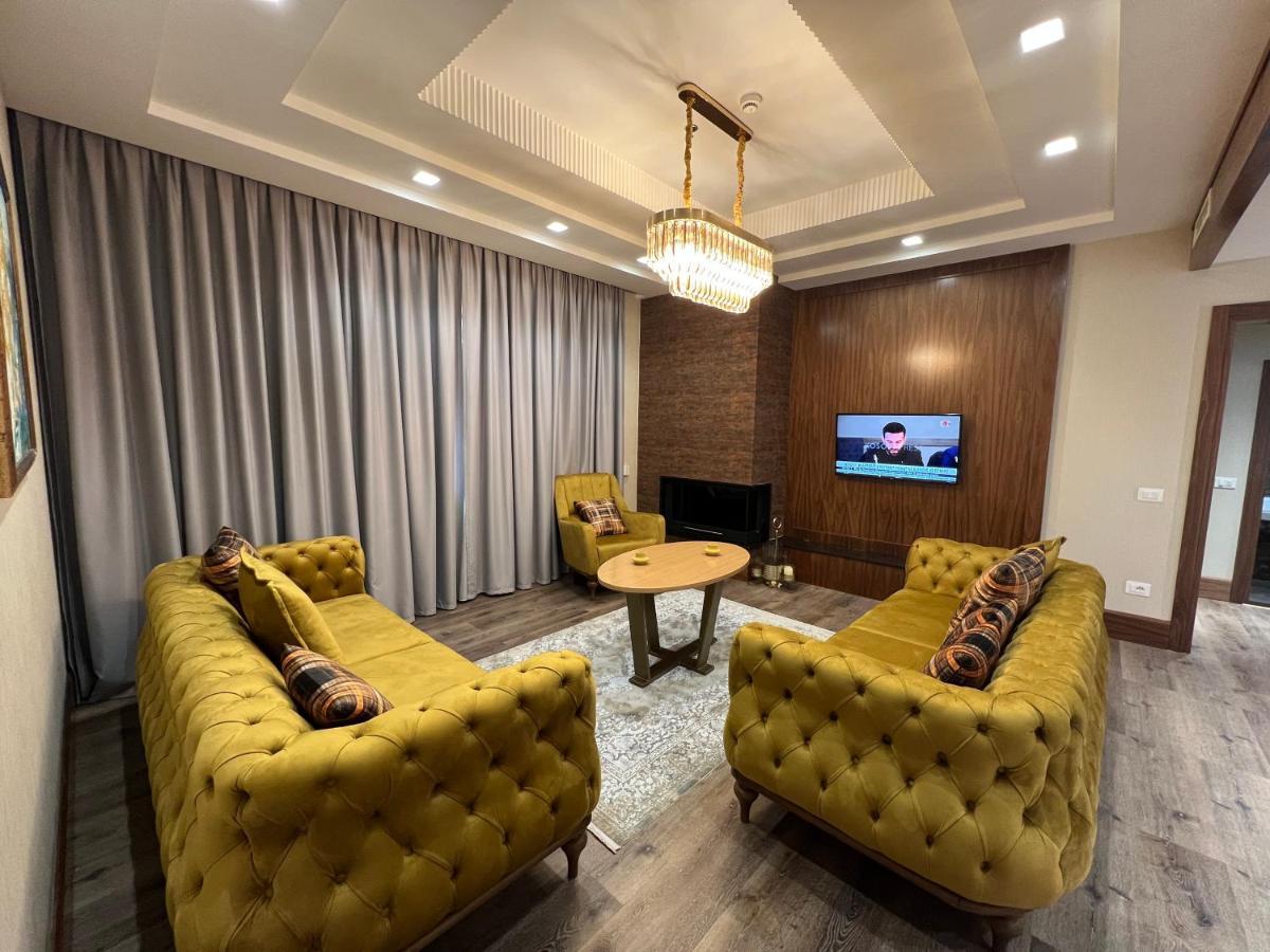שקודר Hotel Golden Palace מראה חיצוני תמונה