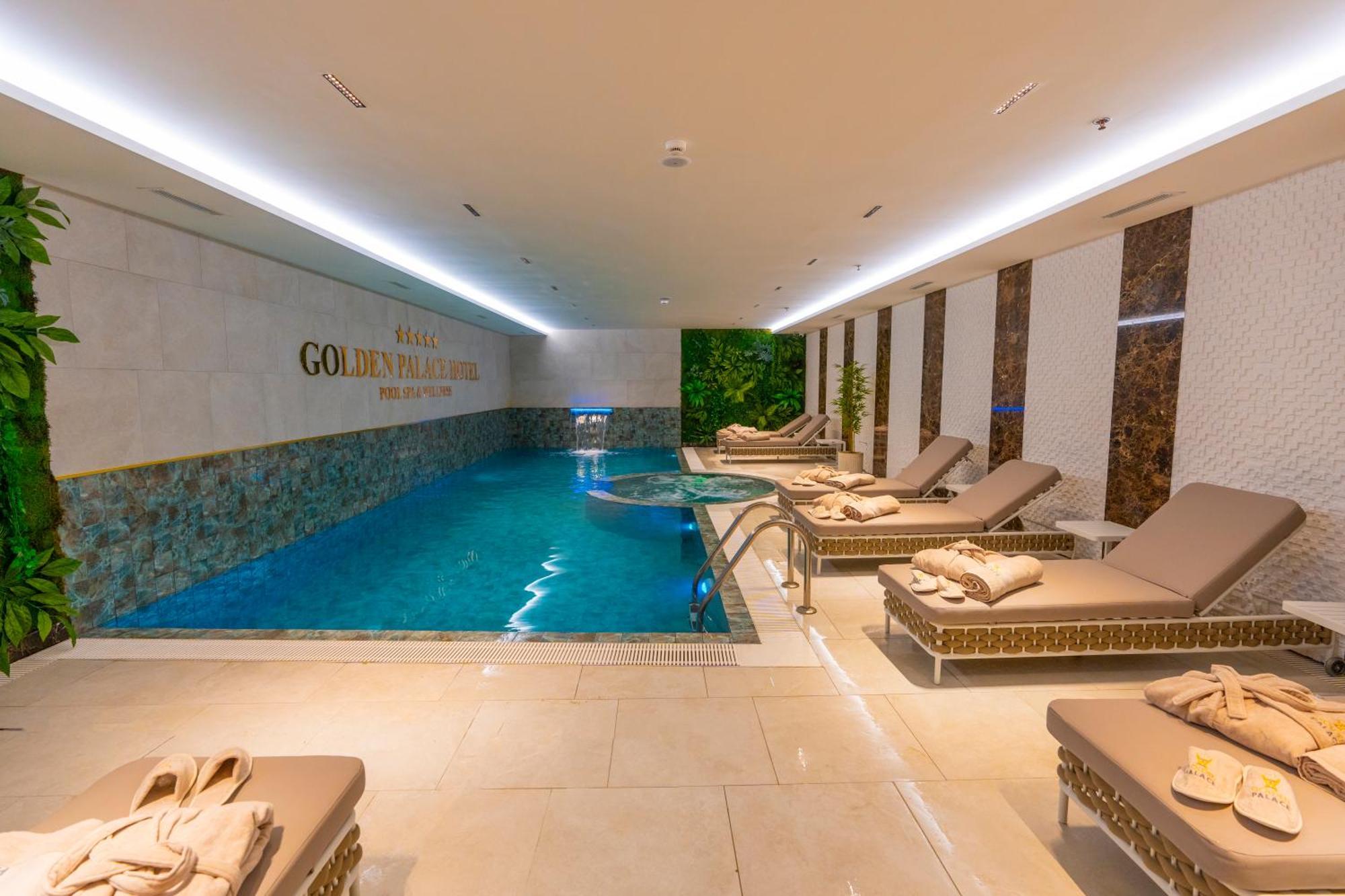 שקודר Hotel Golden Palace מראה חיצוני תמונה